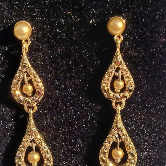 Monet Champagne Brown Colored Pearl Dangle Stud Earrings - Picture 15 of 15